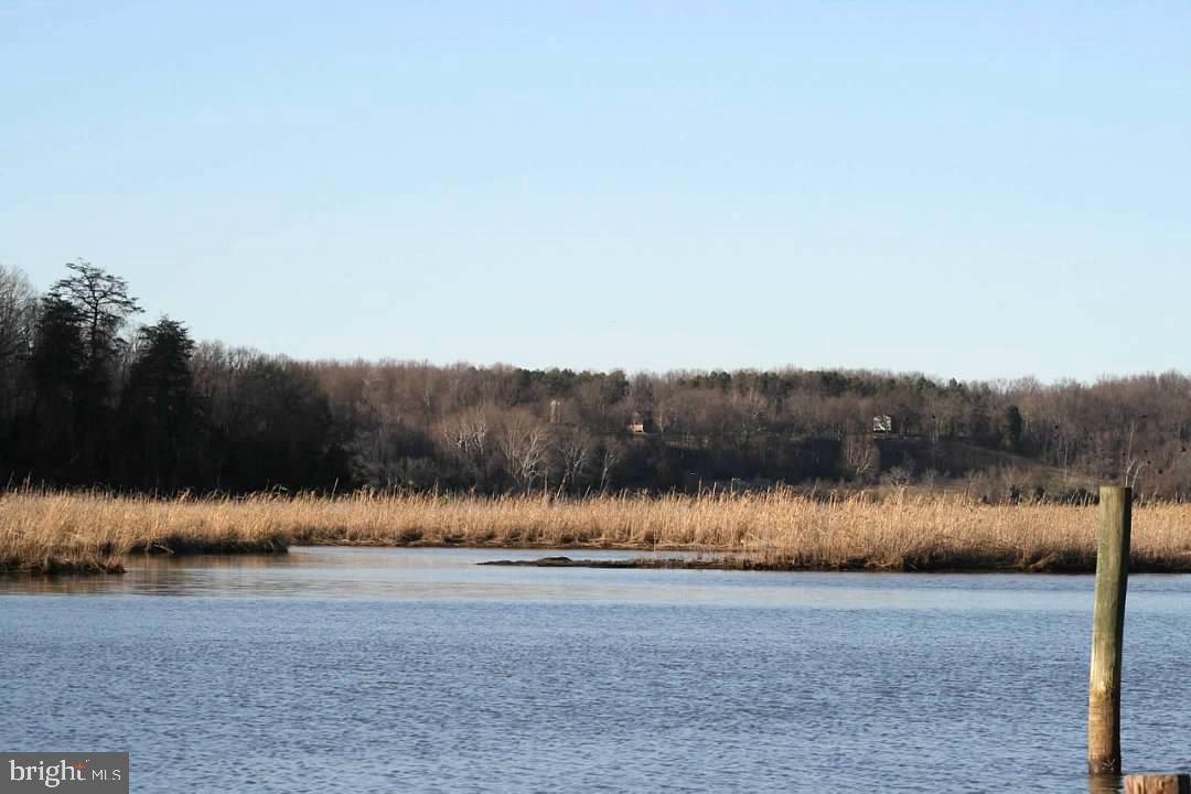 Tayloes Neck Rd Property Photo 1