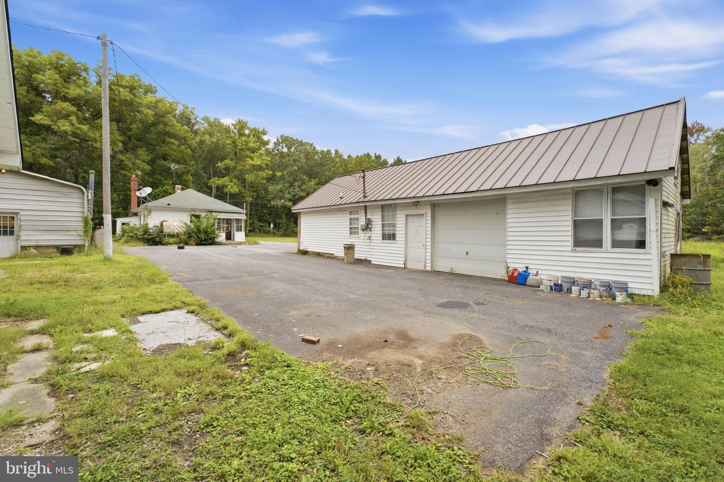 4980 Livingston Rd Property Photo 12