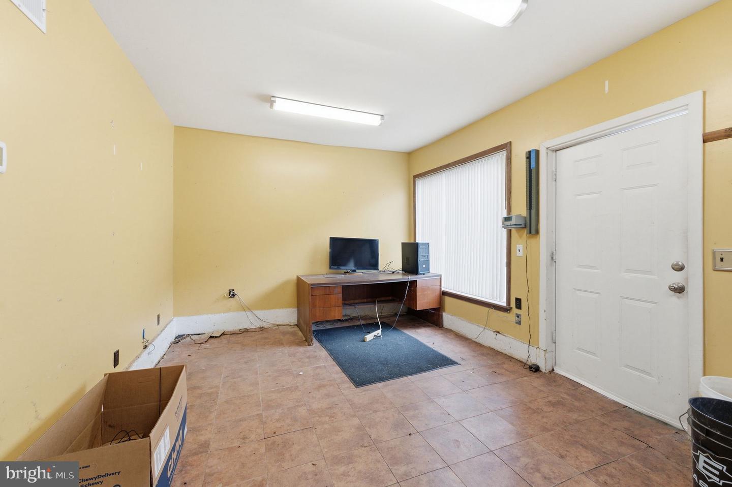 4980 Livingston Rd Property Photo 14
