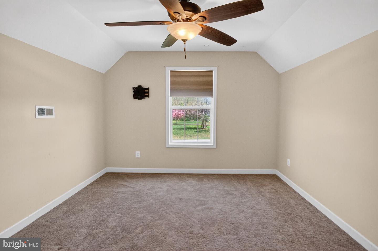 10367 Tydings Ct Property Photo 32