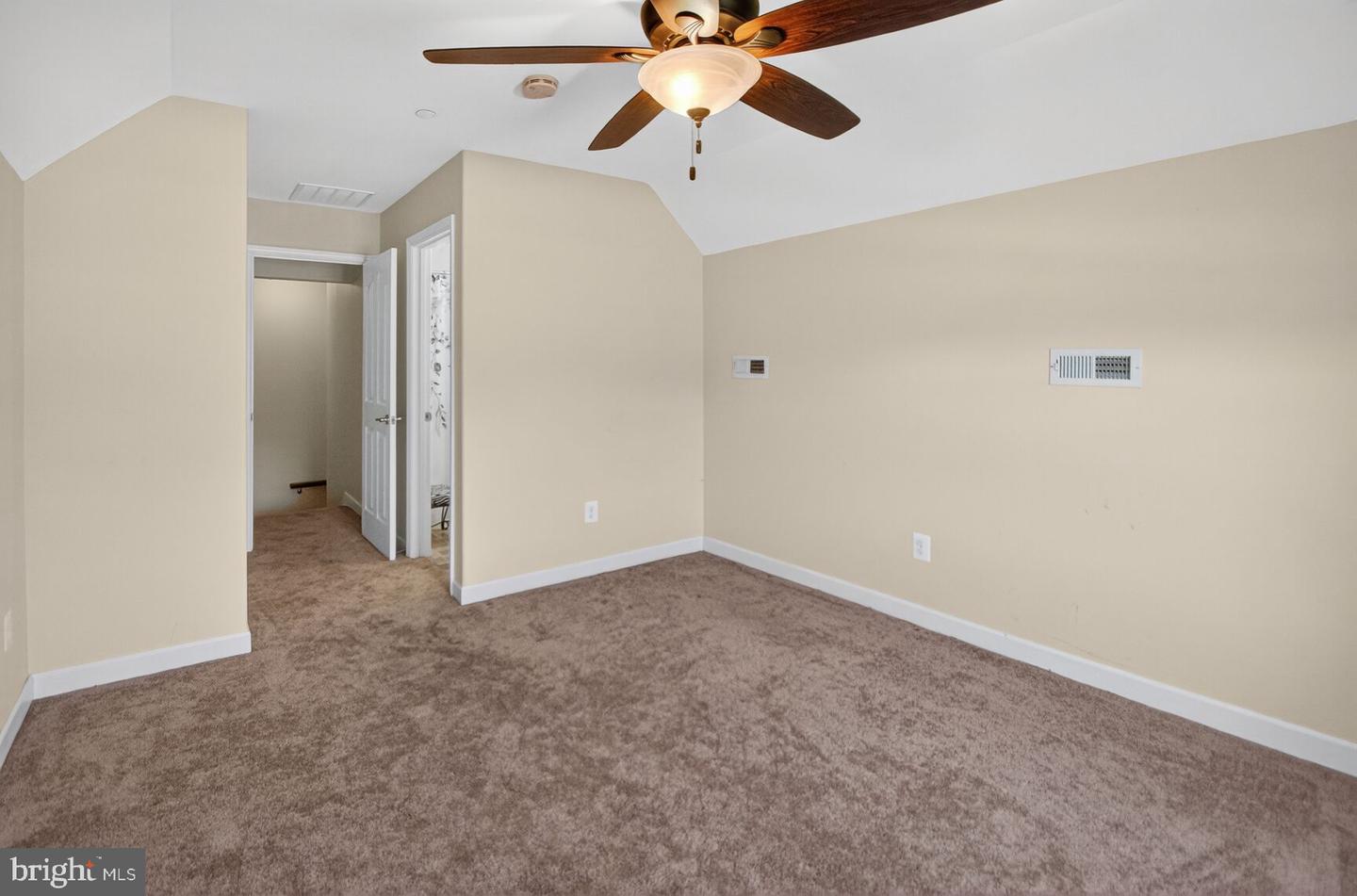 10367 Tydings Ct Property Photo 34