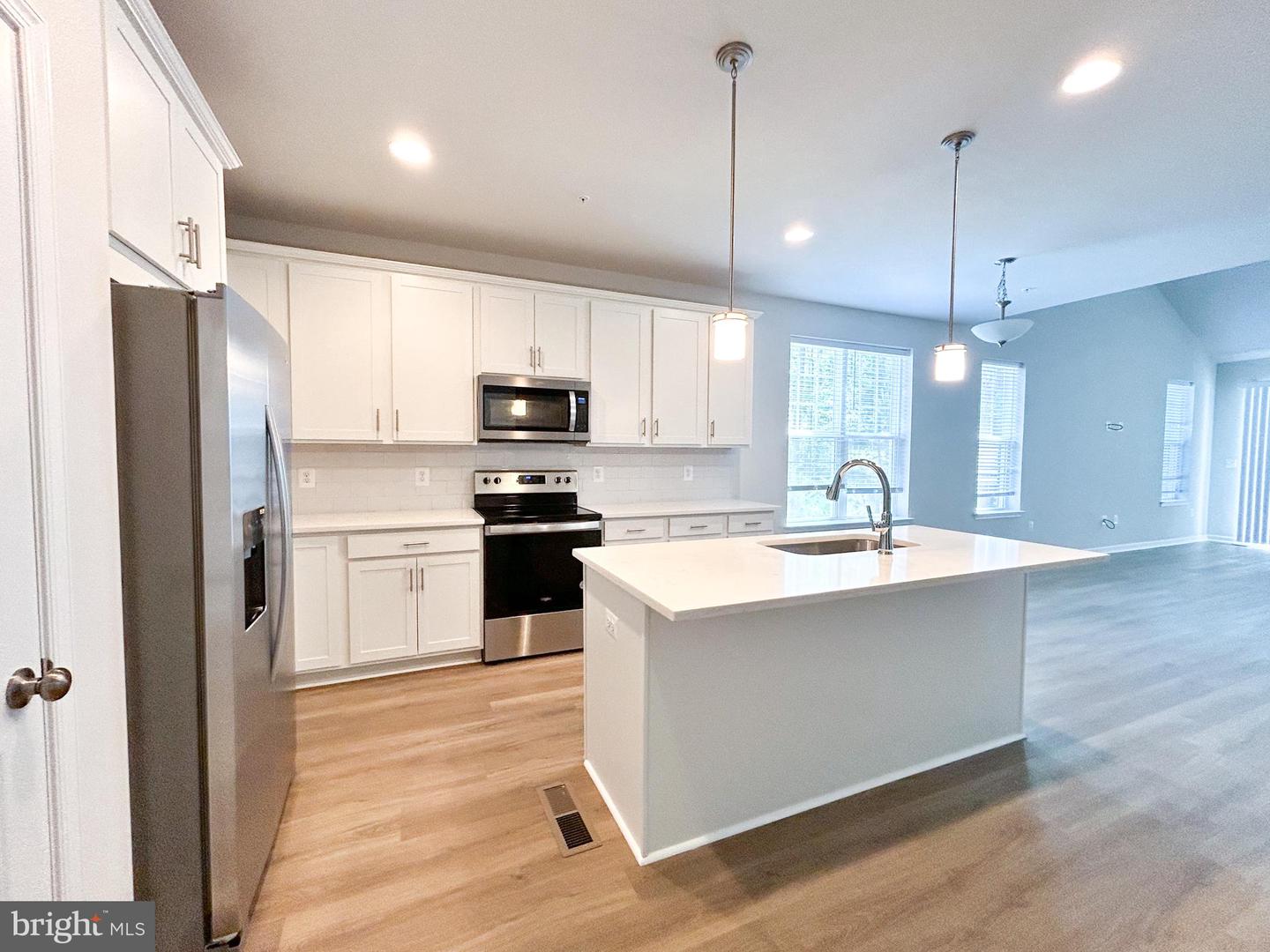 11521 Beacon Hill Ct Property Photo 17