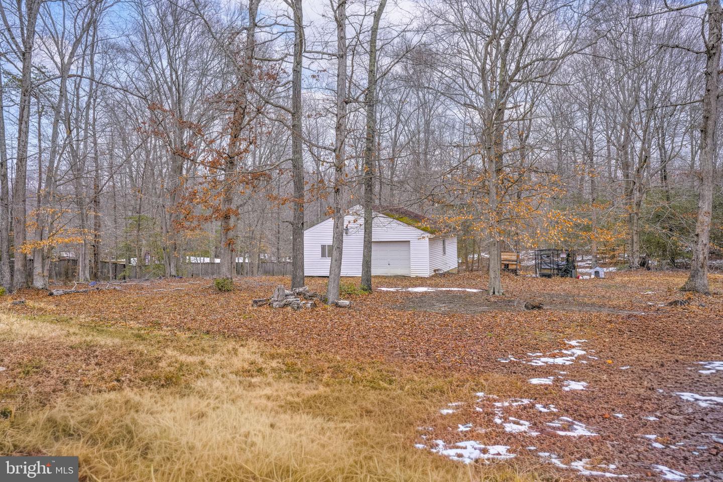 9900 Charles St Property Photo 10