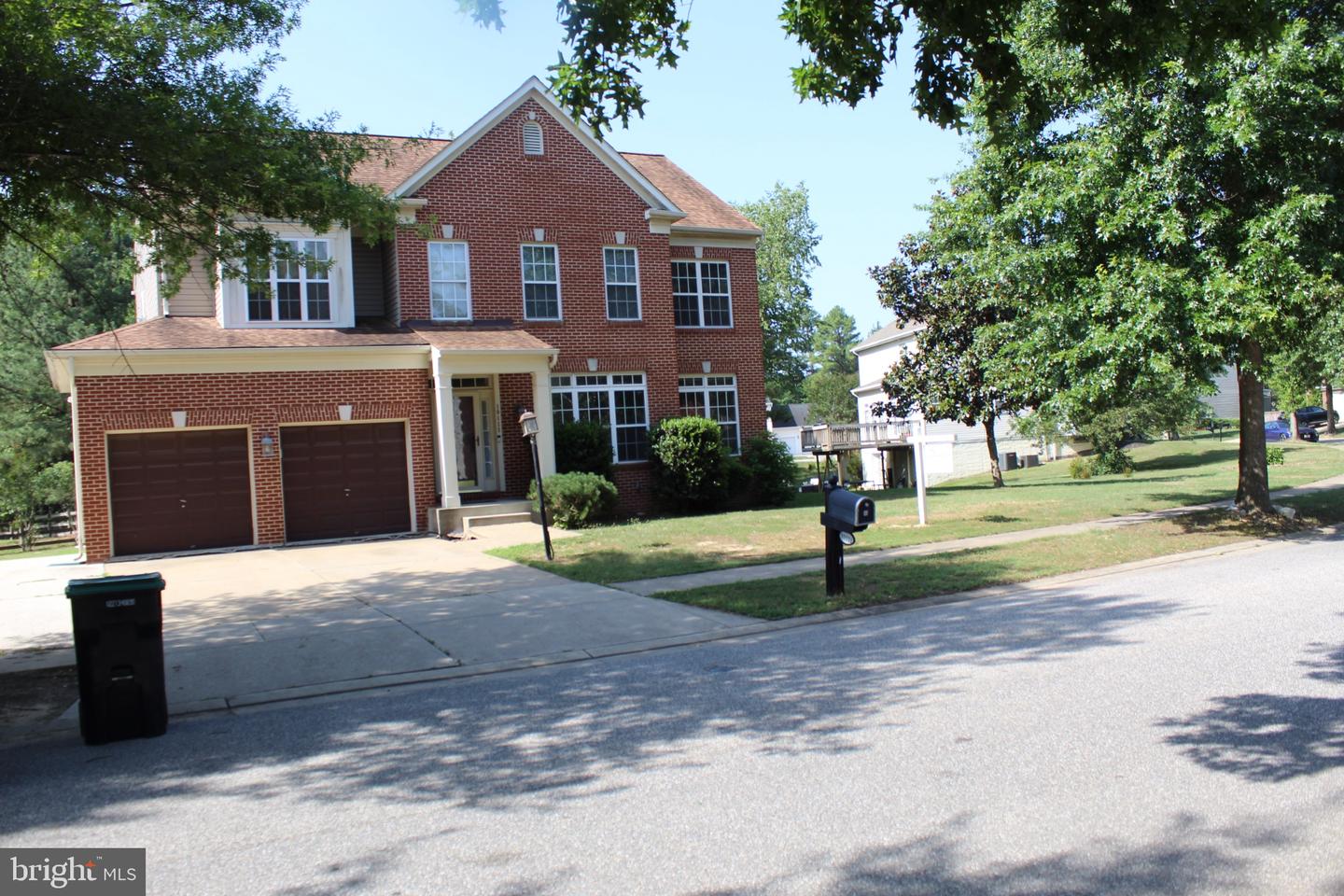 10111 Astill Ct Property Photo 3