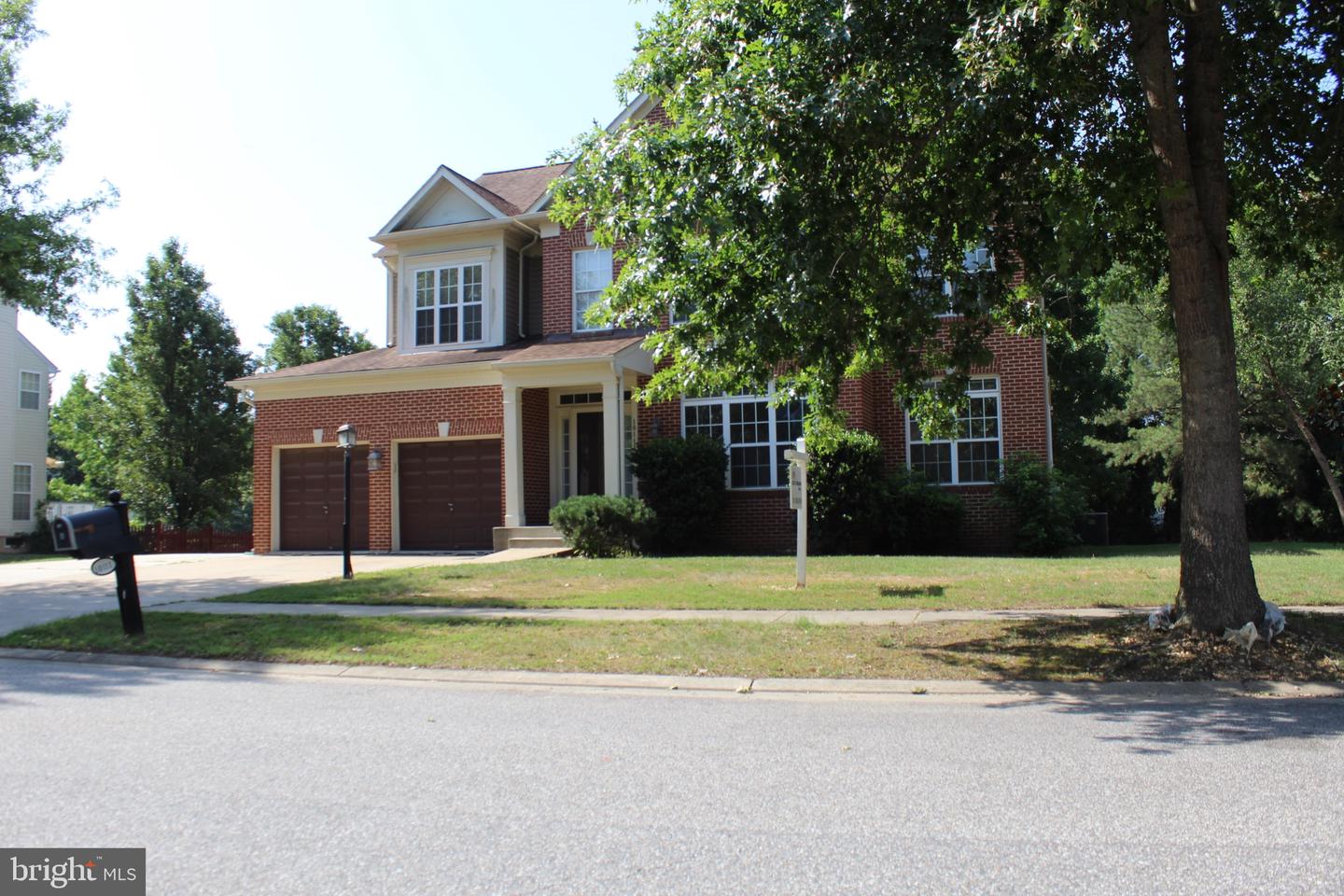 10111 Astill Ct Property Photo 4