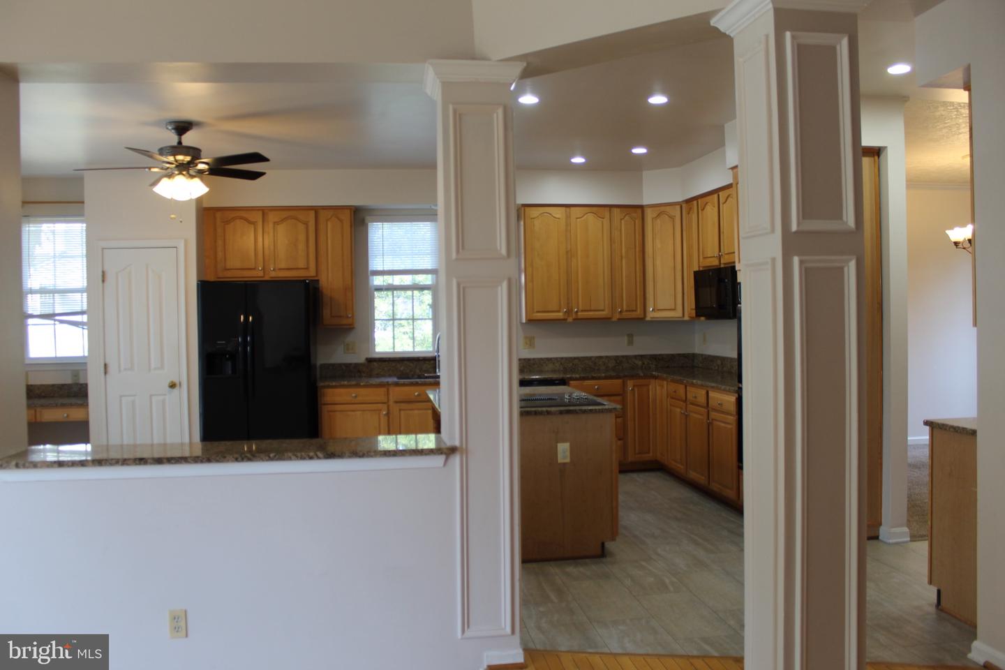 10111 Astill Ct Property Photo 7