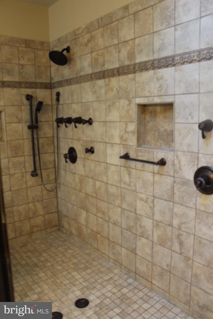 10111 Astill Ct Property Photo 20