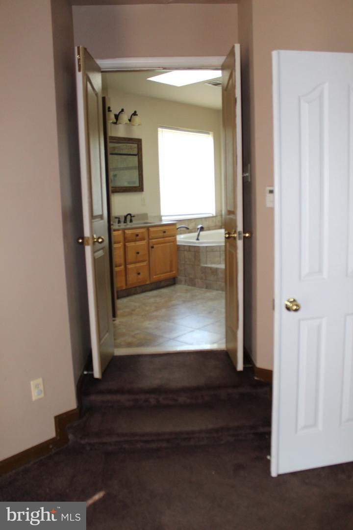 10111 Astill Ct Property Photo 24