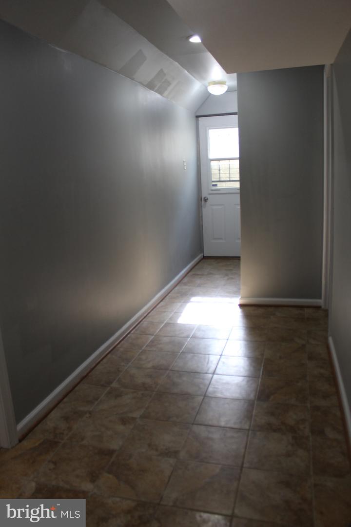 10111 Astill Ct Property Photo 28