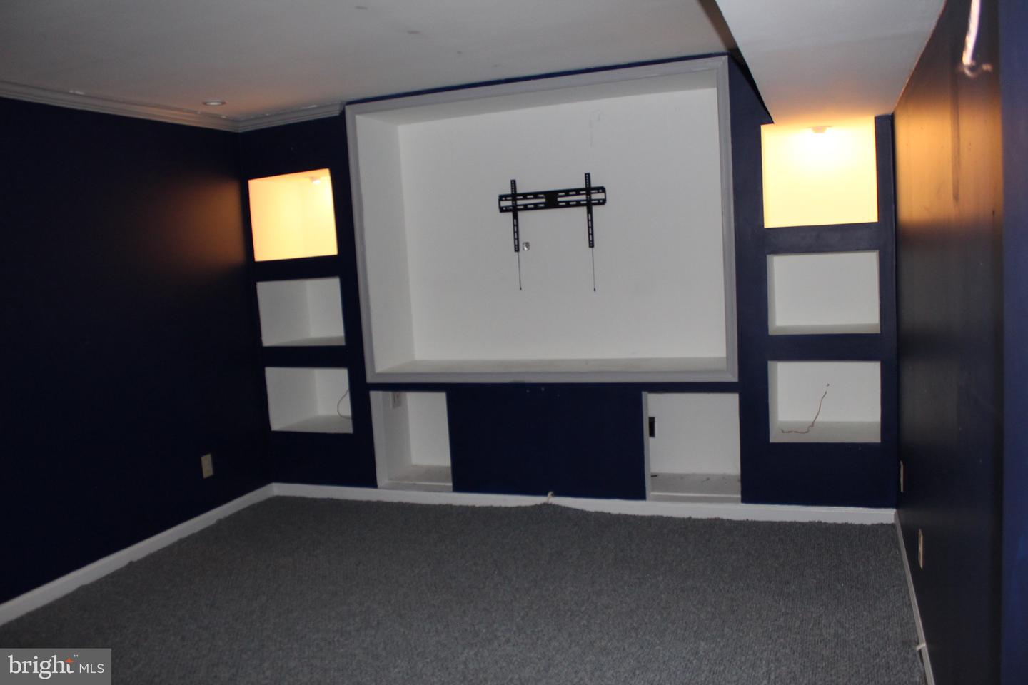 10111 Astill Ct Property Photo 31