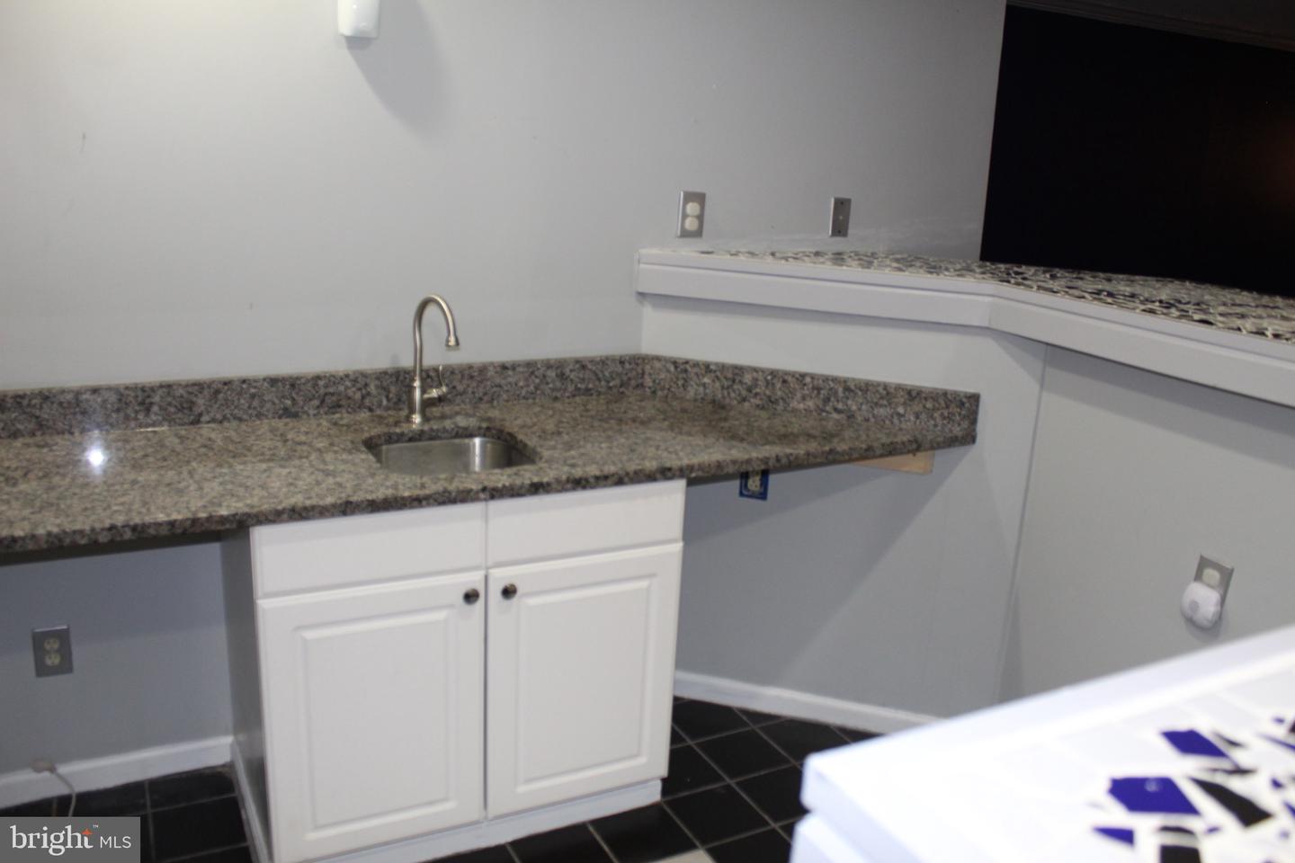 10111 Astill Ct Property Photo 33