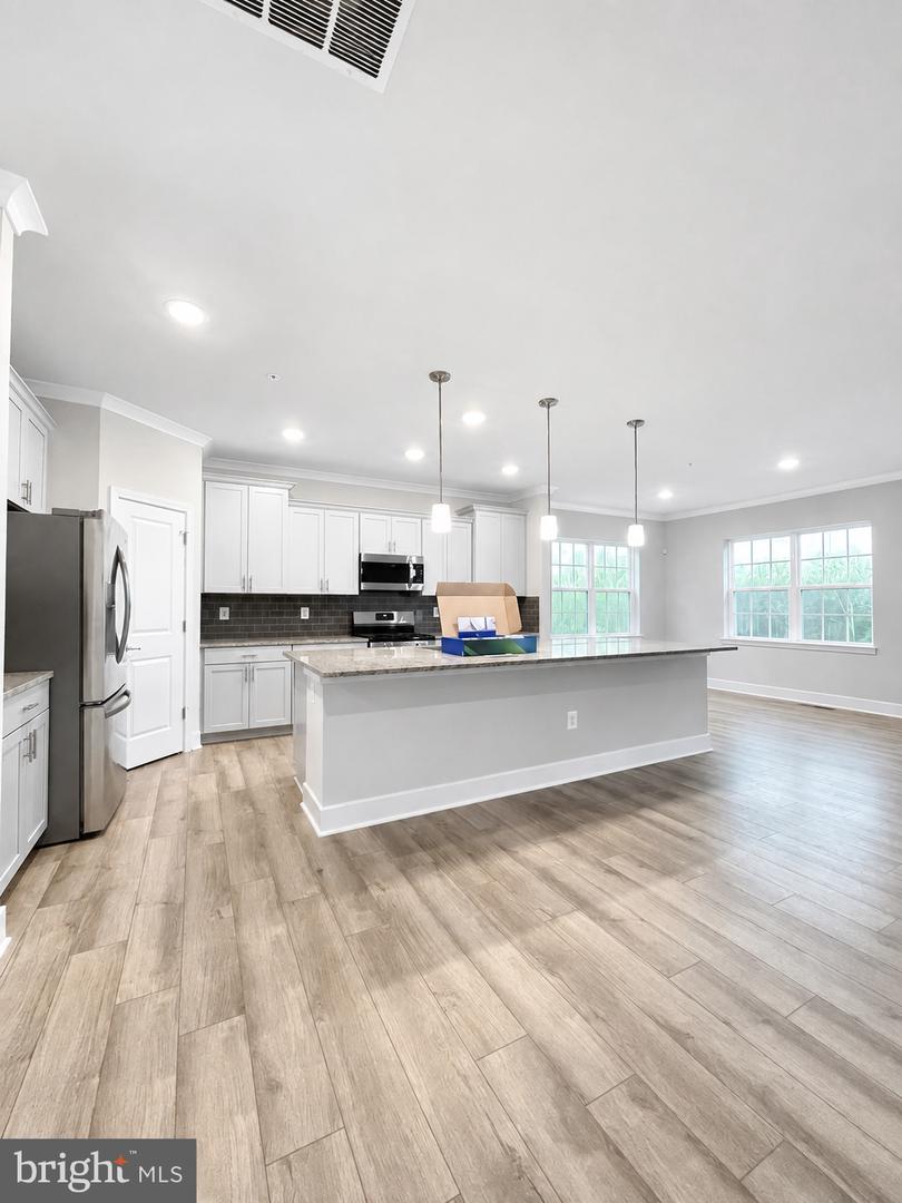 4174 Charles Dickens Dr #main Level 1 Room Property Photo 2