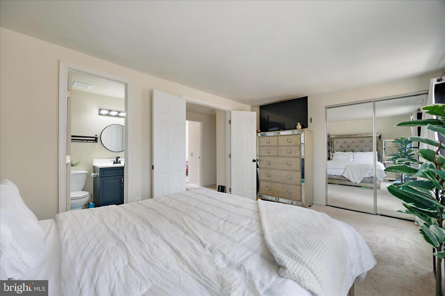 3898 Light Arms Pl Property Photo 26