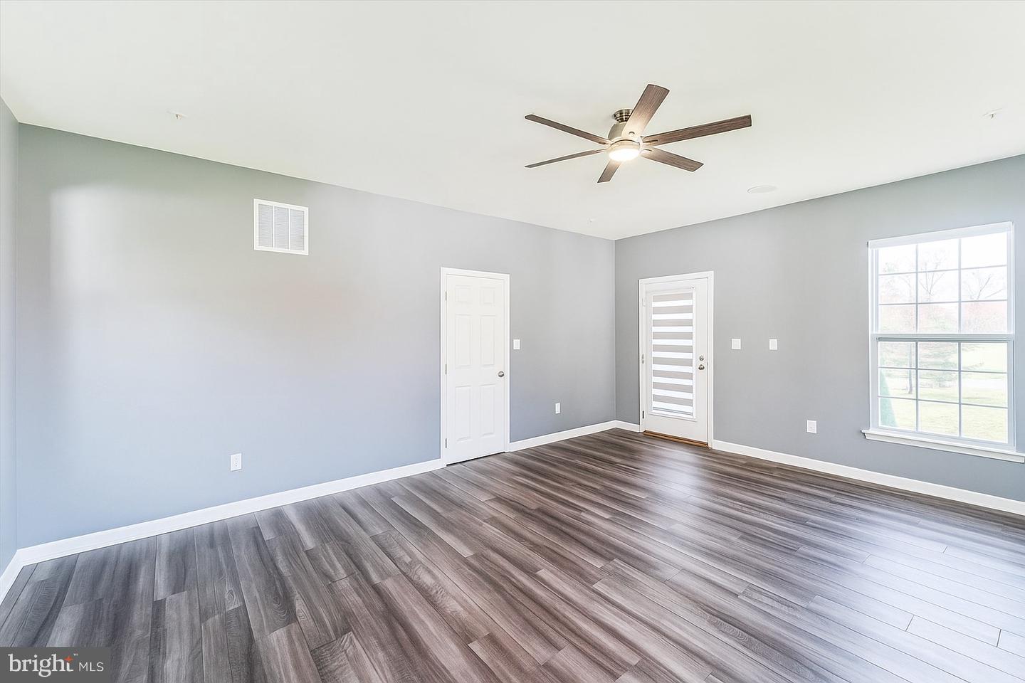 14439 Pathfinder Ct Property Photo 7