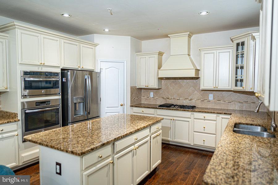 11287 Saint Christopher Dr Property Photo 17