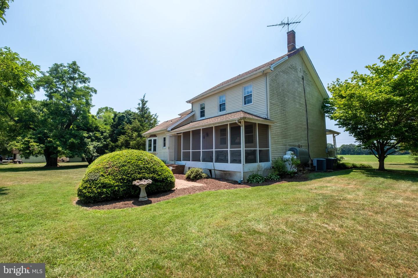13922 River Rd Property Photo 5