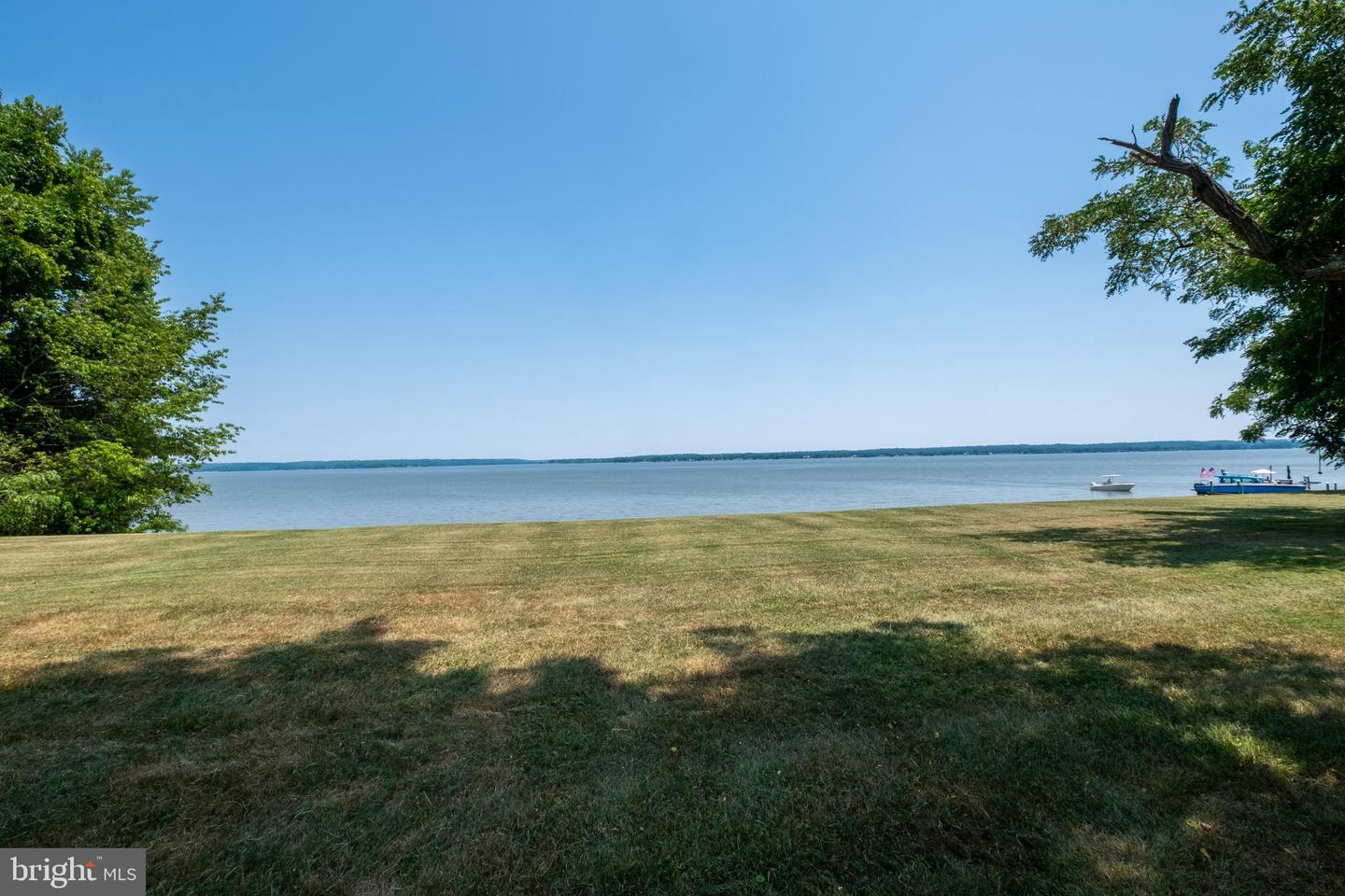 13922 River Rd Property Photo 8