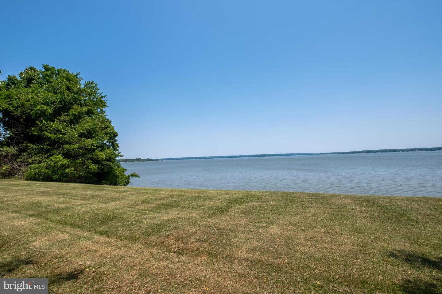 13922 River Rd Property Photo 9