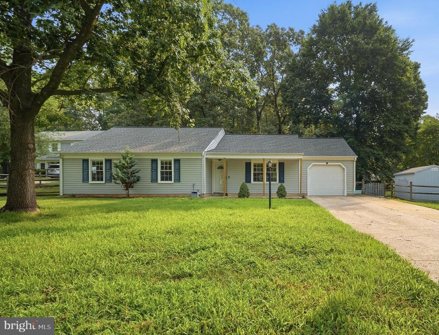 3525 SMOKE TREE CT Property Photo 1