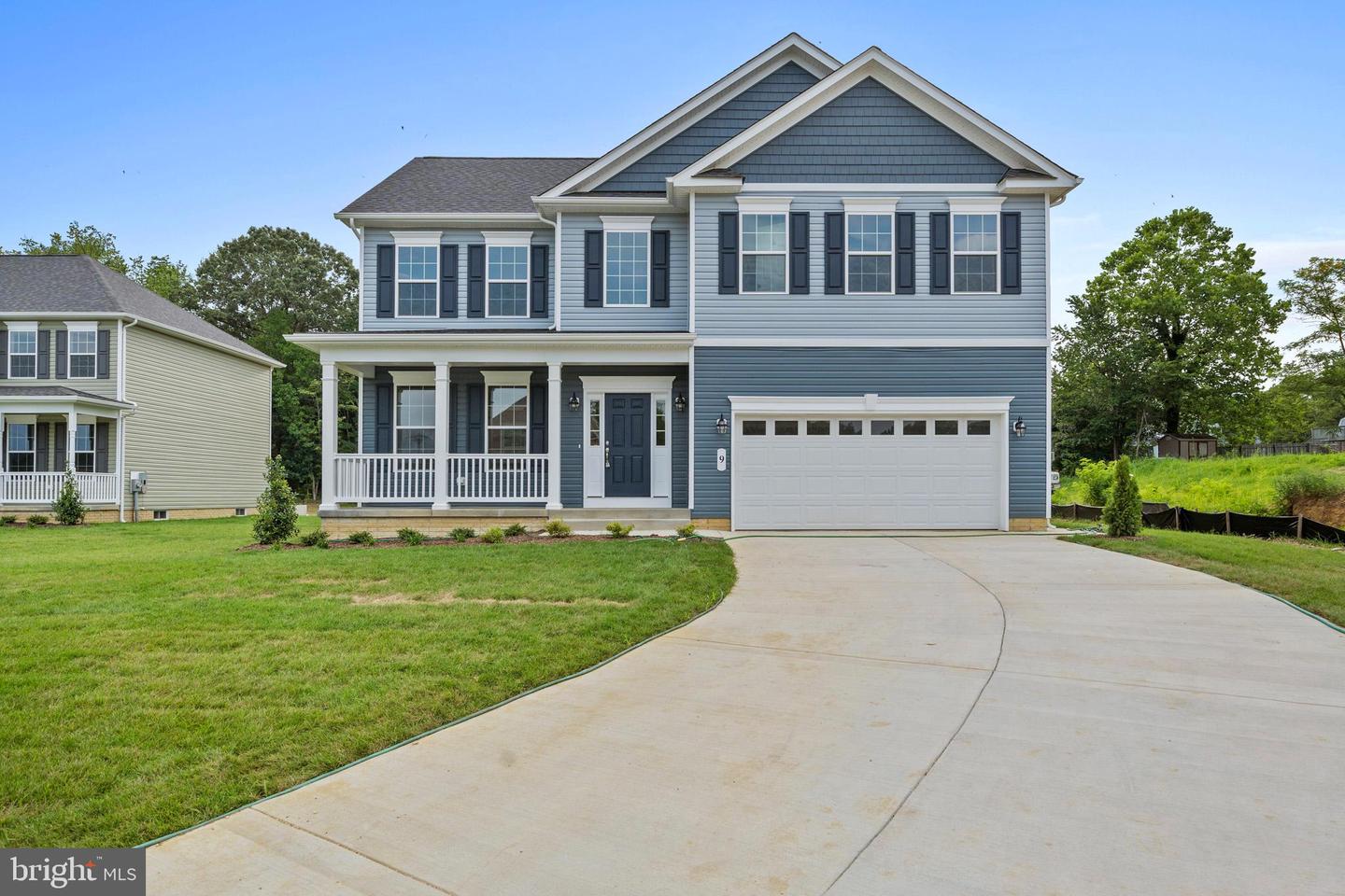 9 CANDLEBERRY DR Property Photo 1