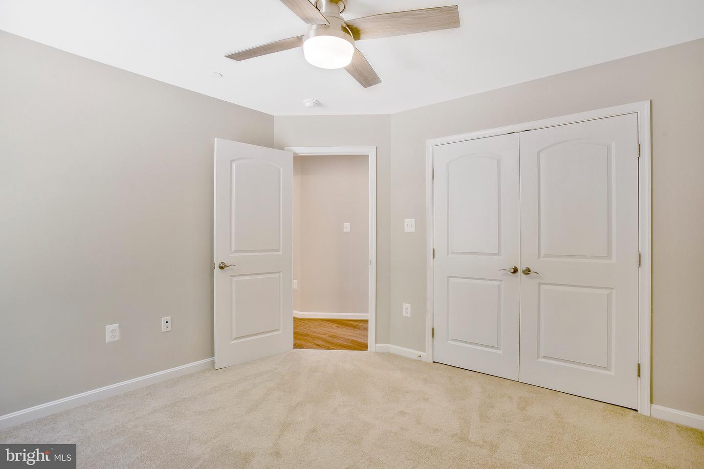 8 E Poplar Ln Property Photo 12
