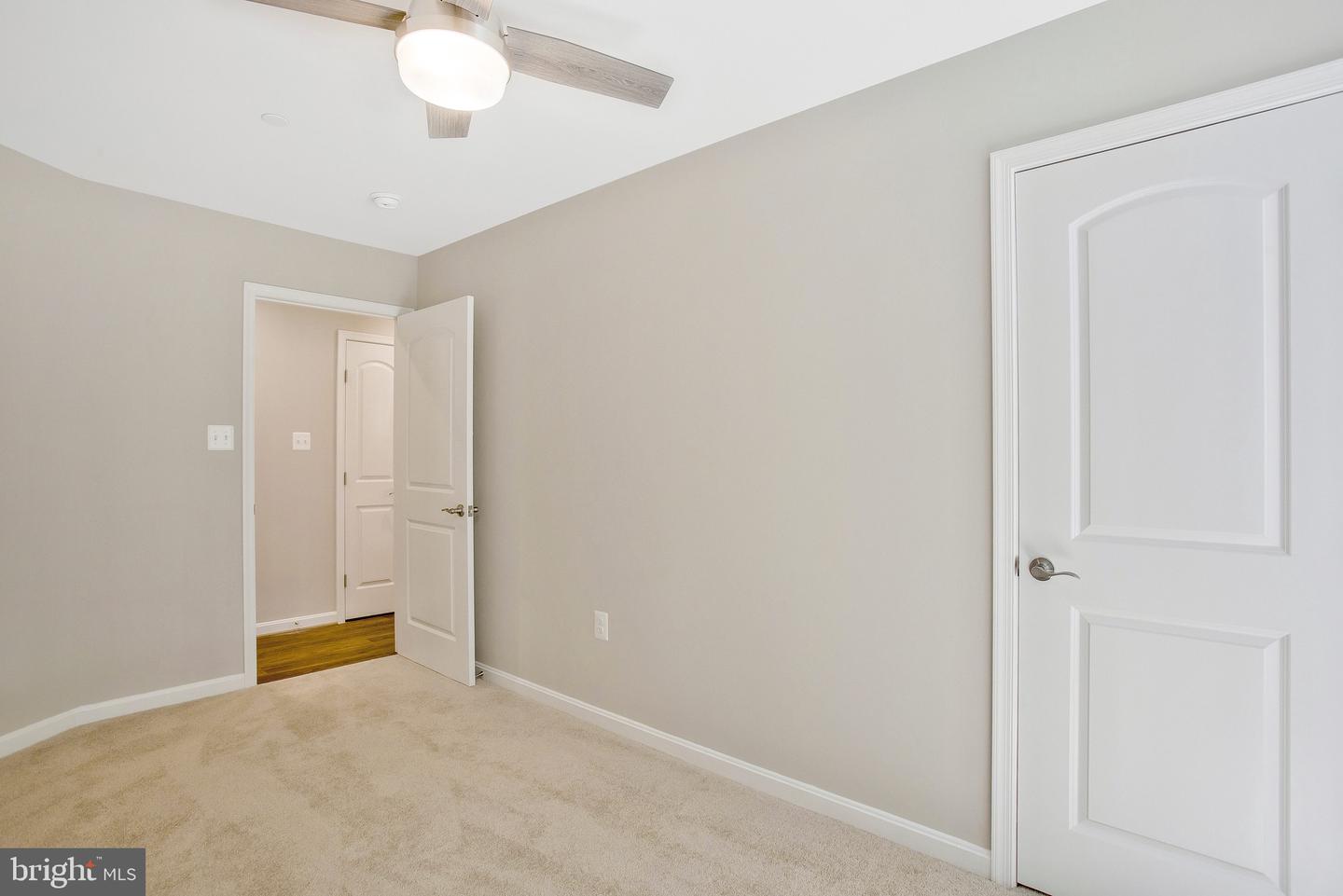 8 E Poplar Ln Property Photo 19