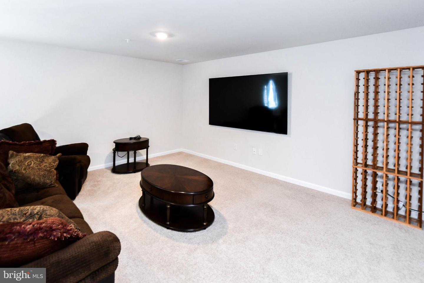 1084 Merry Elm Ln Property Photo 13