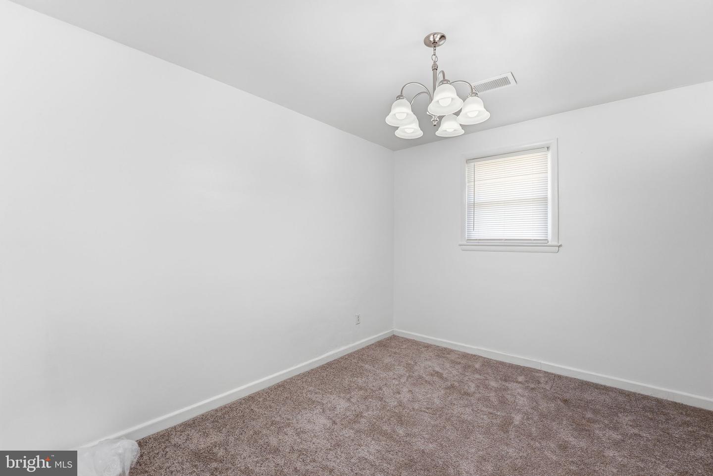 4 Jenkins Dr Property Photo 12