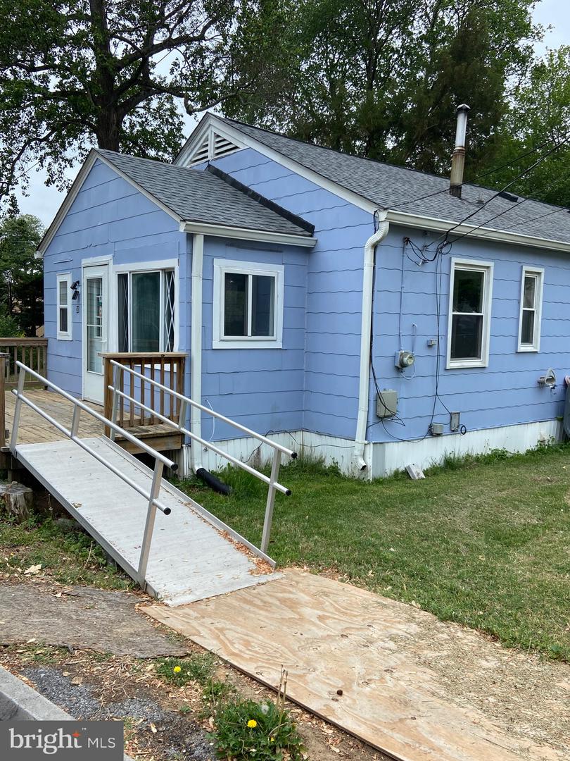 30 DELTA PL Property Photo 1