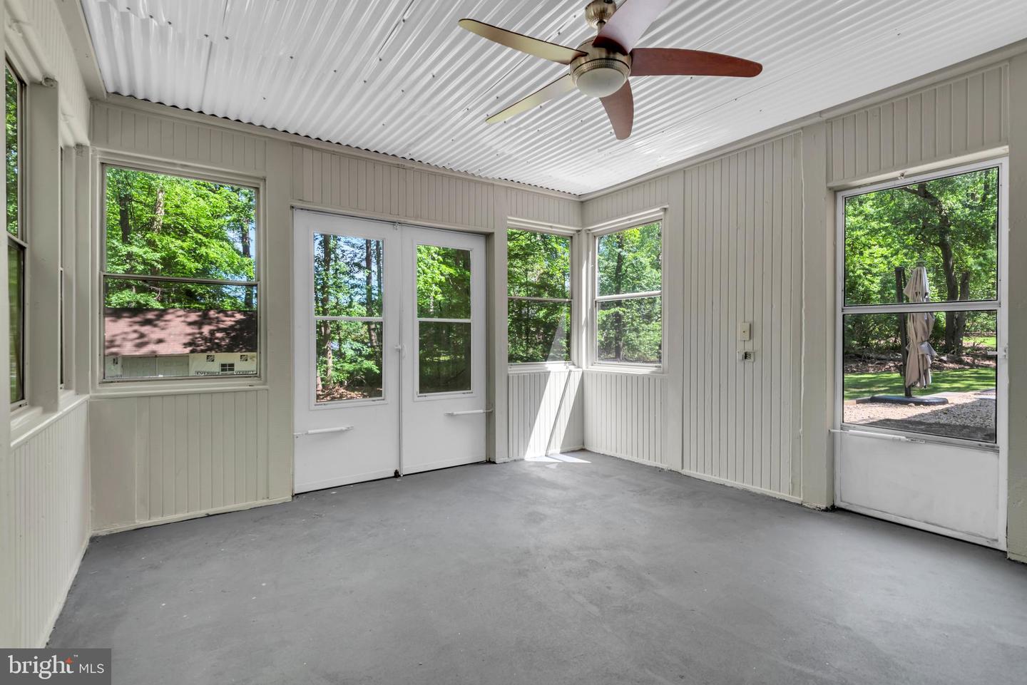 8205 Seven Pines Ln Property Photo 12