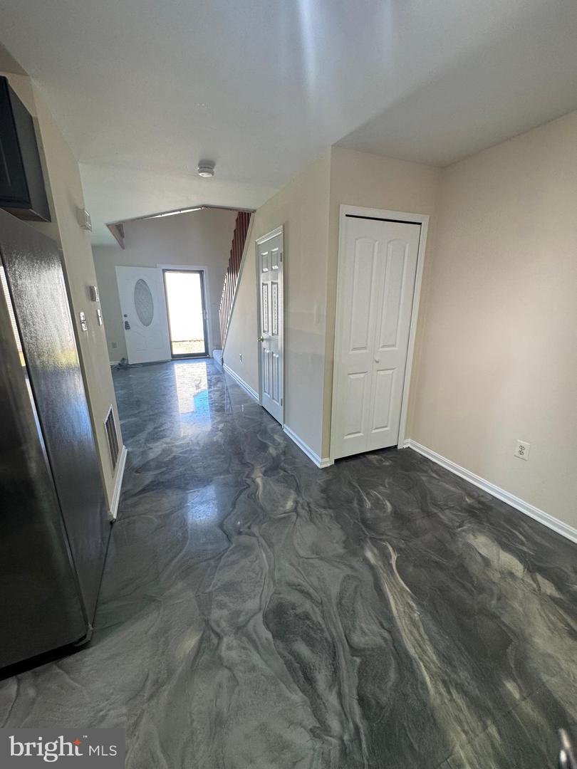 3261 Westdale Ct Property Photo 25