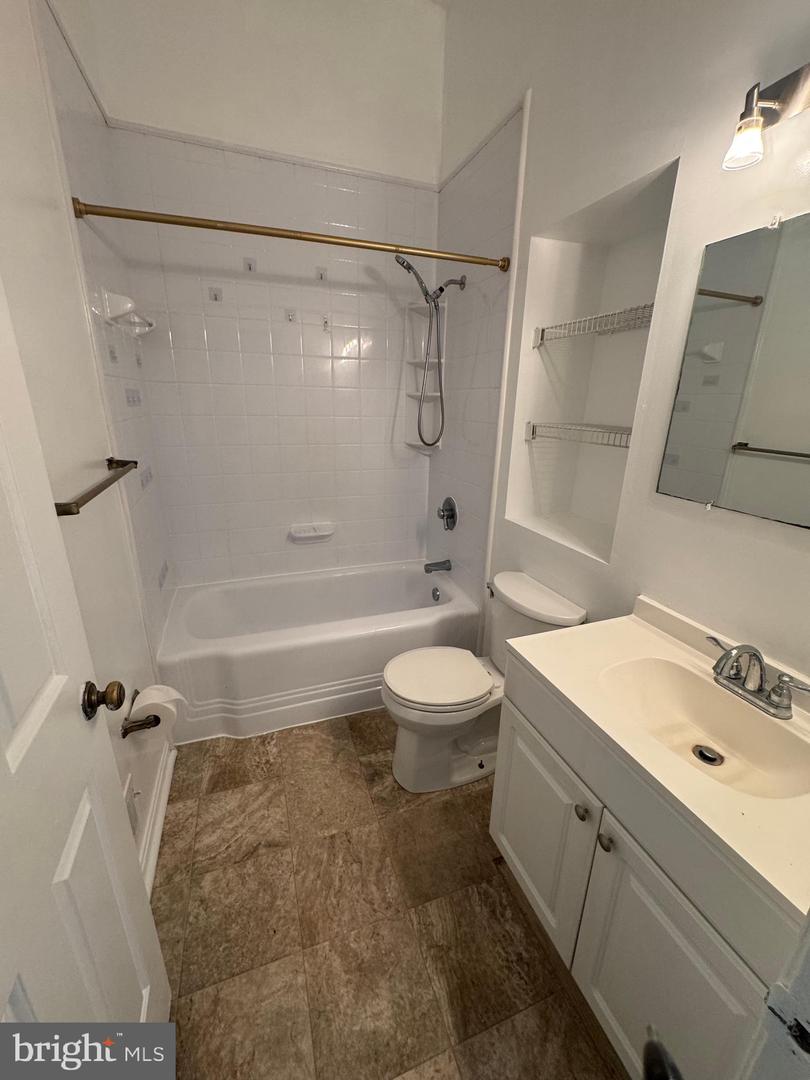 3261 Westdale Ct Property Photo 42