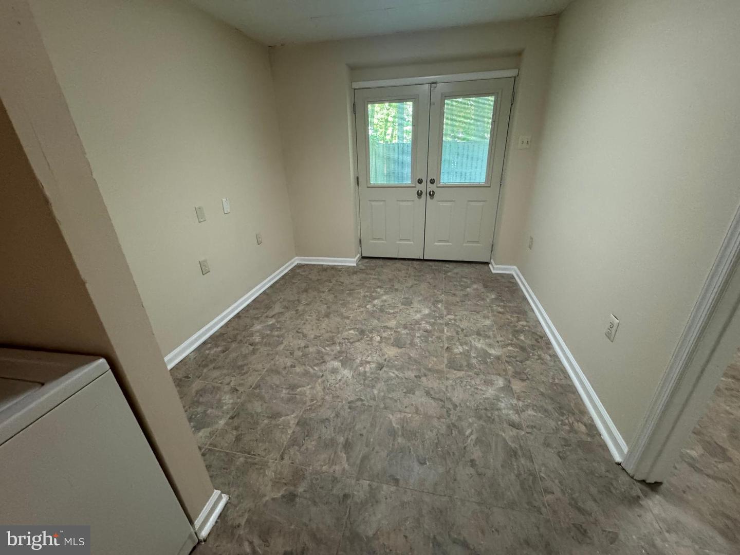 3261 Westdale Ct Property Photo 61