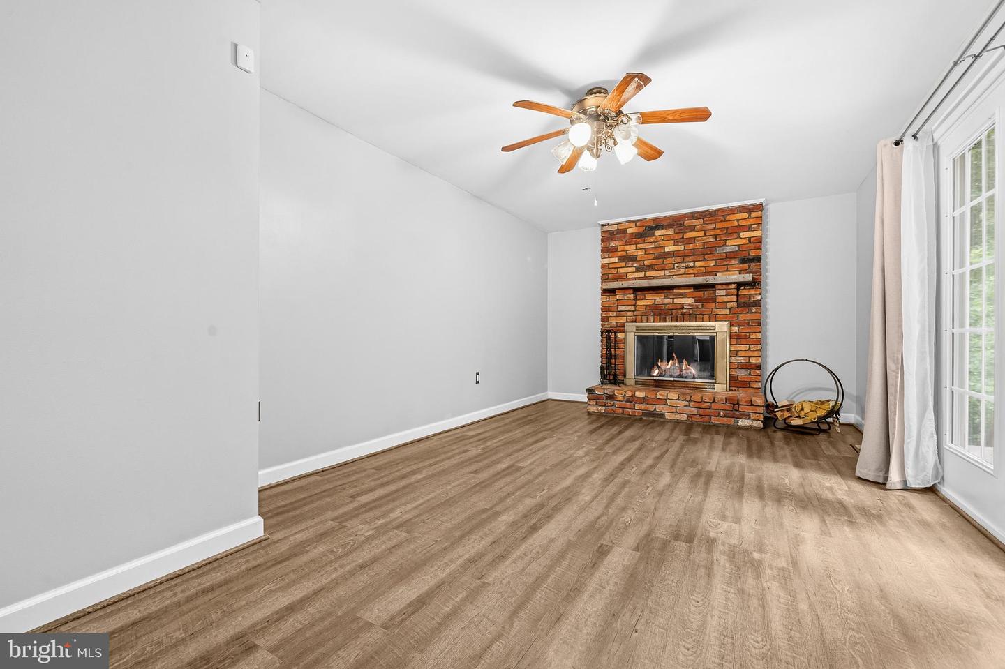 7090 Maxwell Dr Property Photo 23
