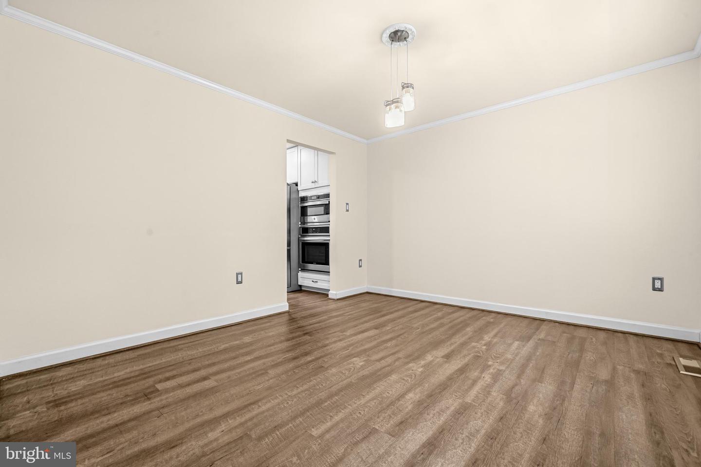 7090 Maxwell Dr Property Photo 29
