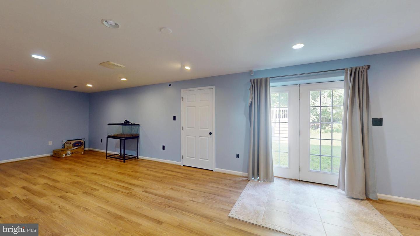 8070 Amberleigh Place Property Photo 44