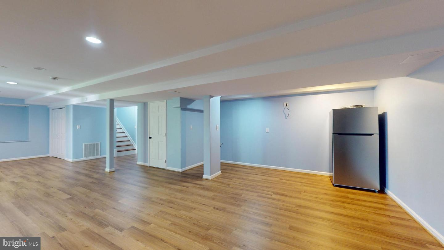 8070 Amberleigh Place Property Photo 68