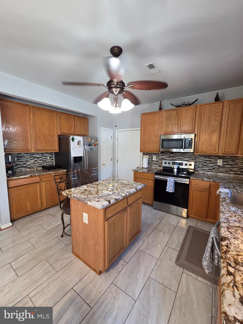 2282 Woodberry Dr Property Photo 9