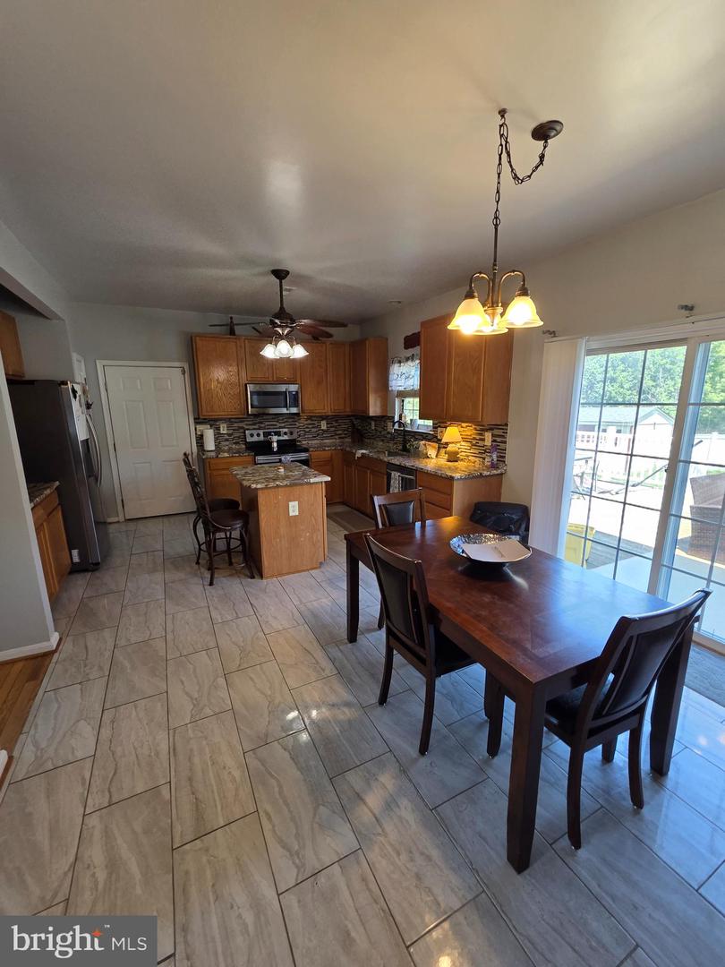 2282 Woodberry Dr Property Photo 10