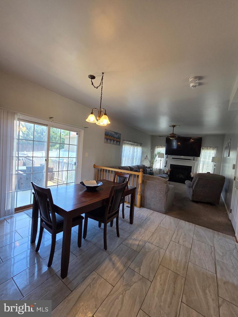2282 Woodberry Dr Property Photo 13