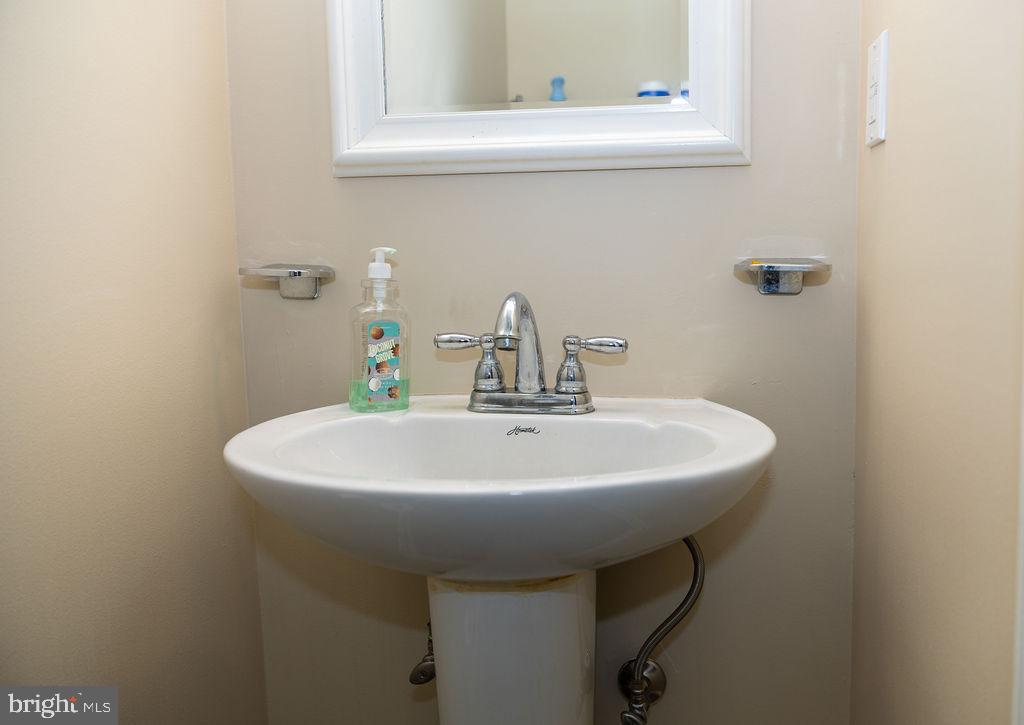 29 Dale Dr Property Photo 6