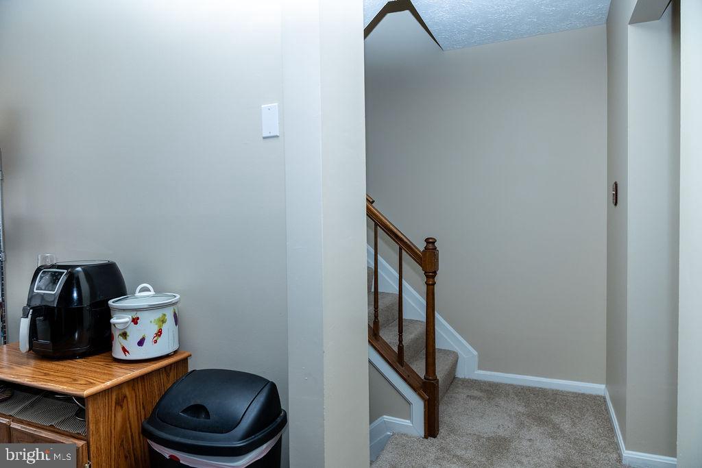 29 Dale Dr Property Photo 13