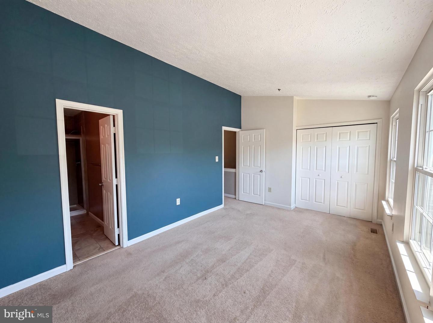 5812 Springfish Pl Property Photo 4
