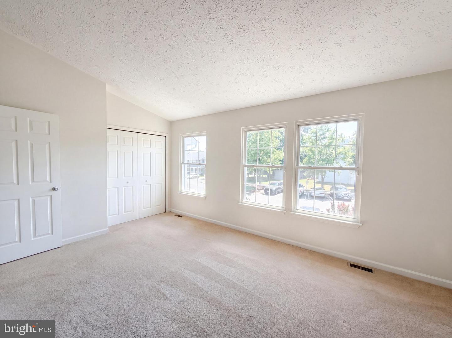 5812 Springfish Pl Property Photo 9
