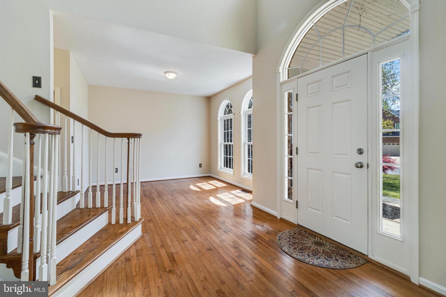 11645 Bachelors Hope Ct Property Photo 5