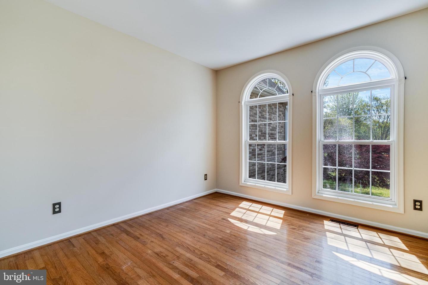 11645 Bachelors Hope Ct Property Photo 6