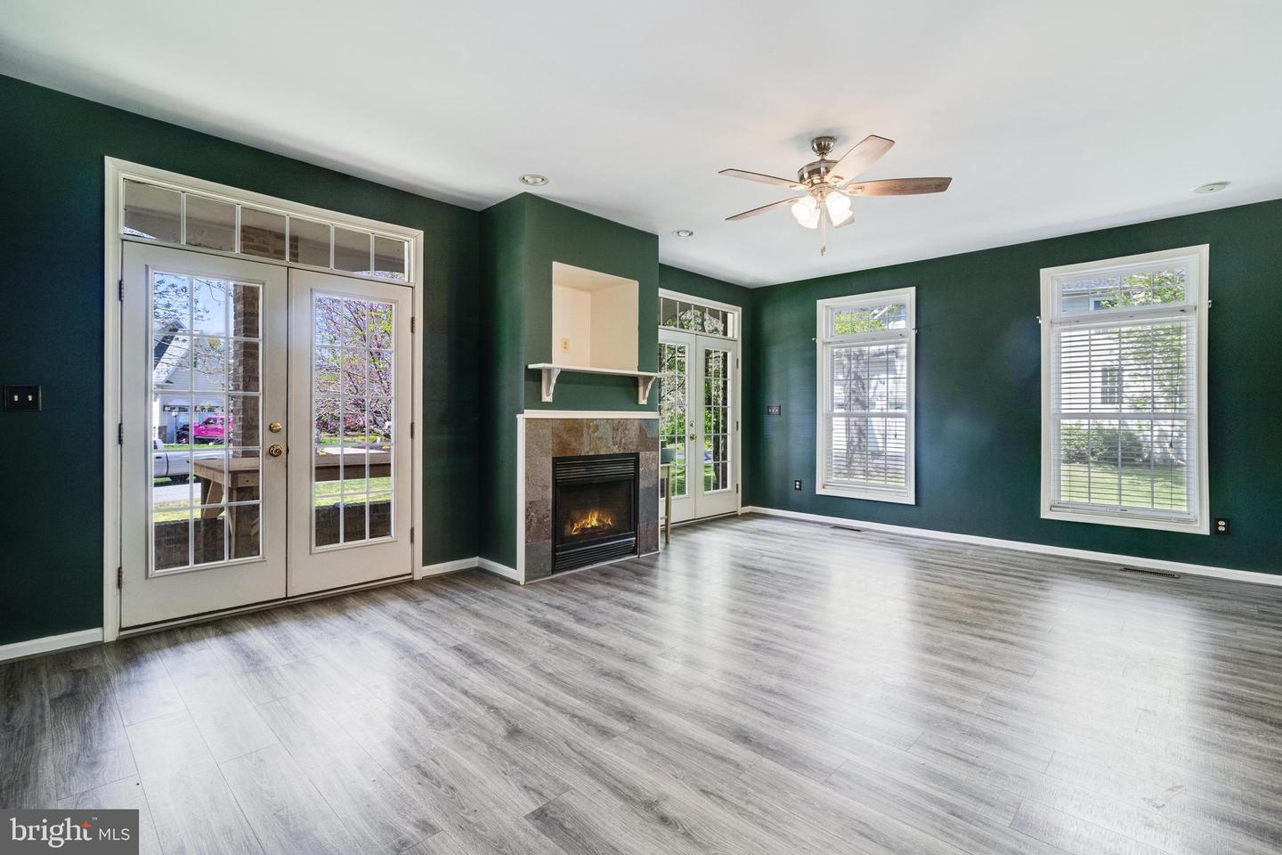 11645 Bachelors Hope Ct Property Photo 7