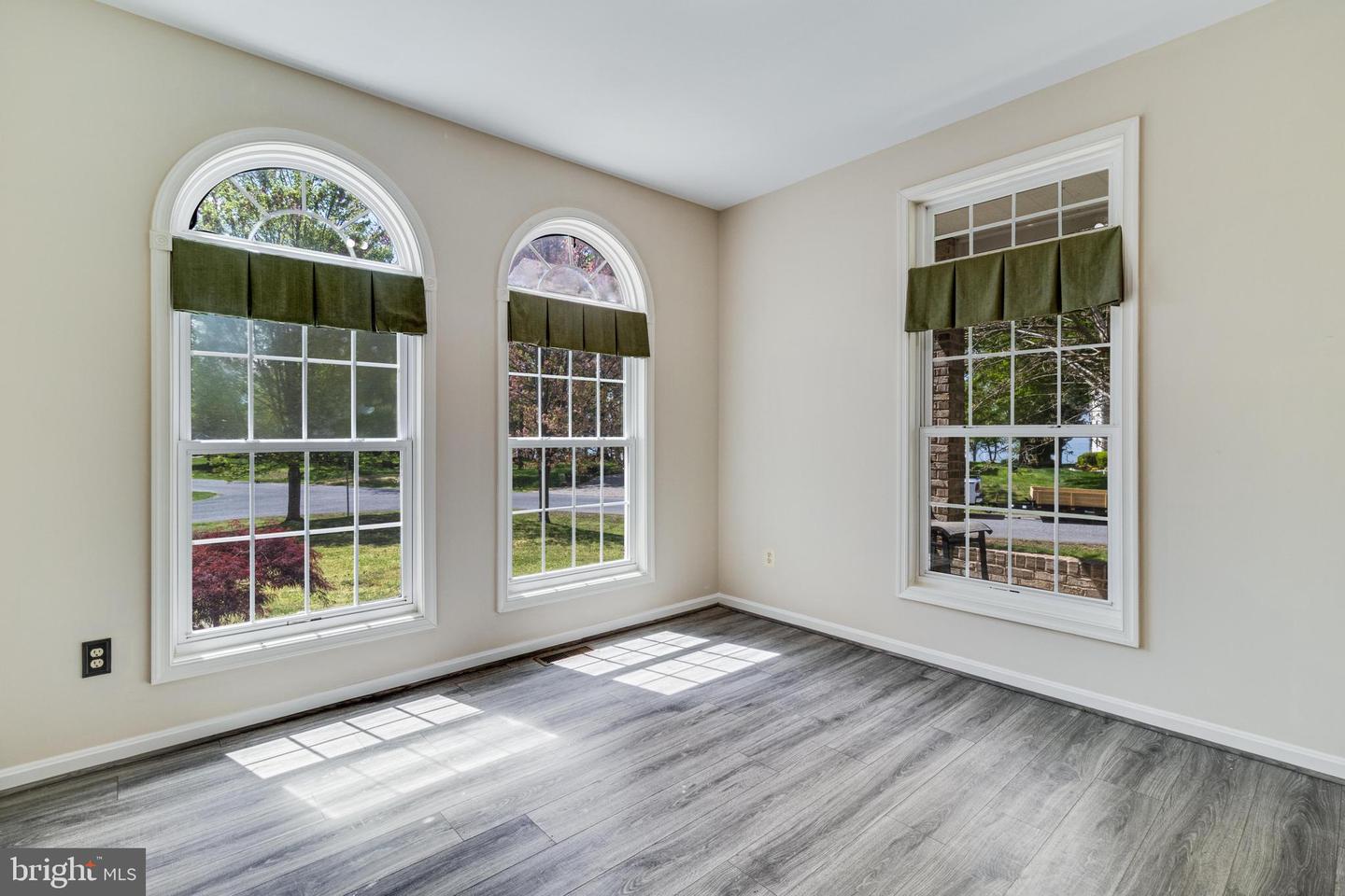 11645 Bachelors Hope Ct Property Photo 8