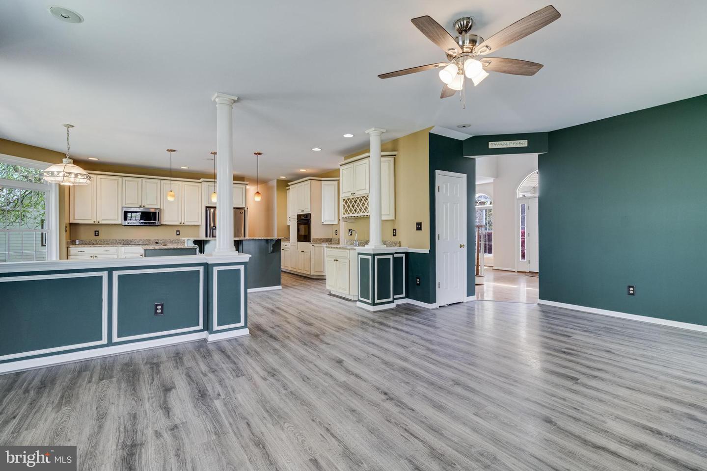 11645 Bachelors Hope Ct Property Photo 10
