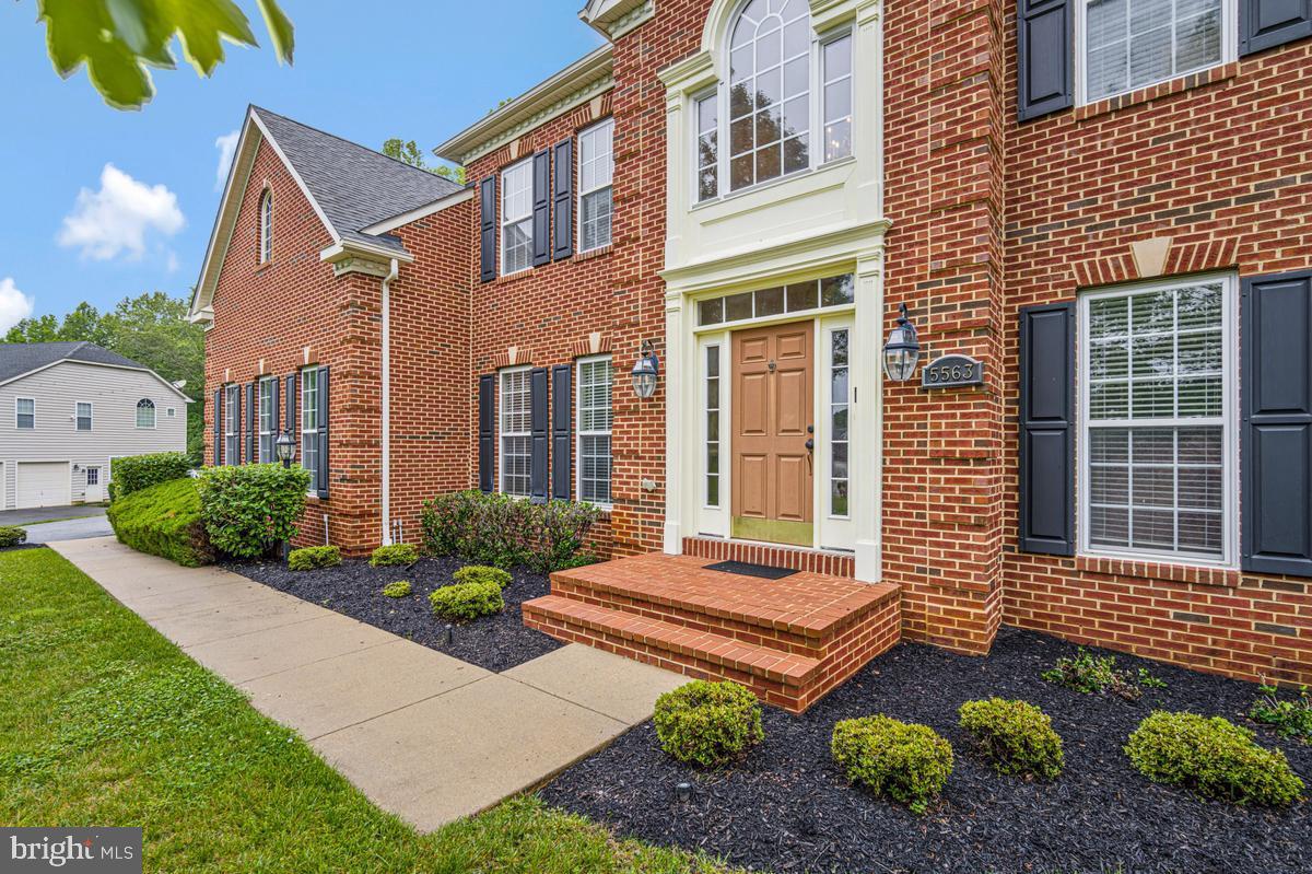 5563 Notched Beak Ct Property Photo 1